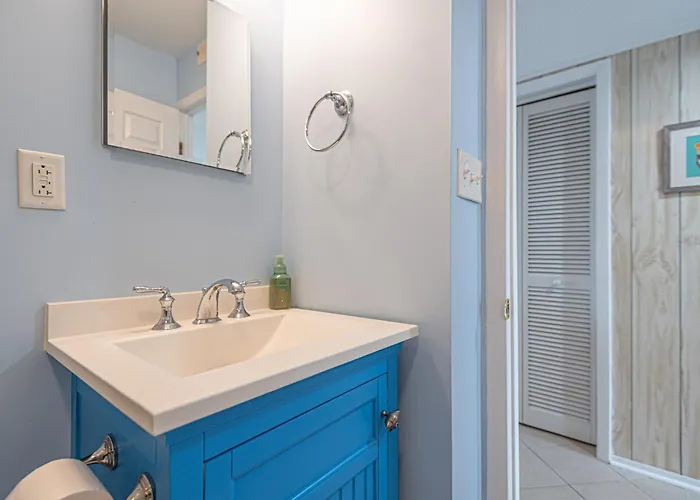 Holiday home 2 Bedroom Bayfront With Pool! Ocean City